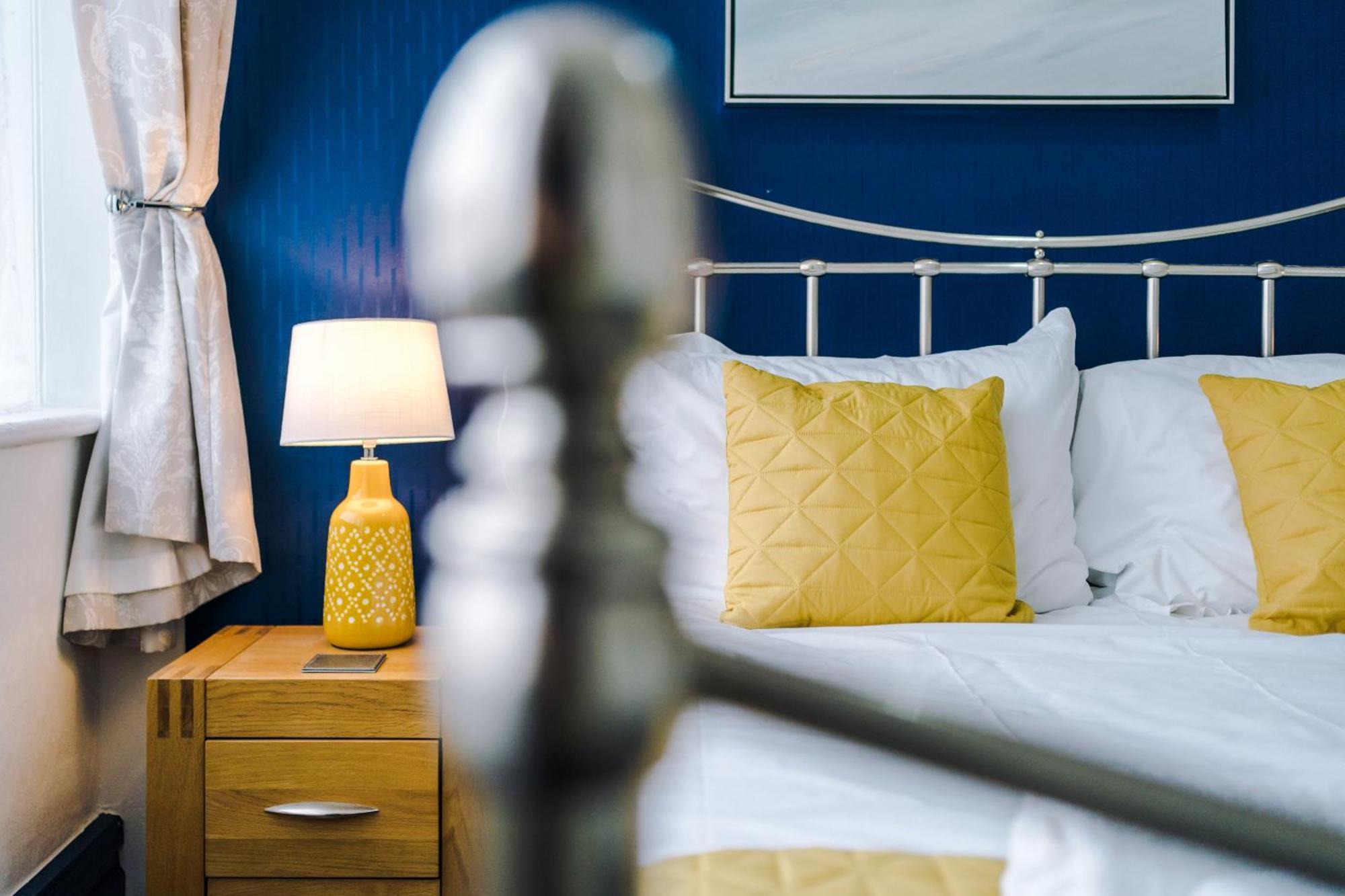 Pebbles Guest House ブラックプール エクステリア 写真