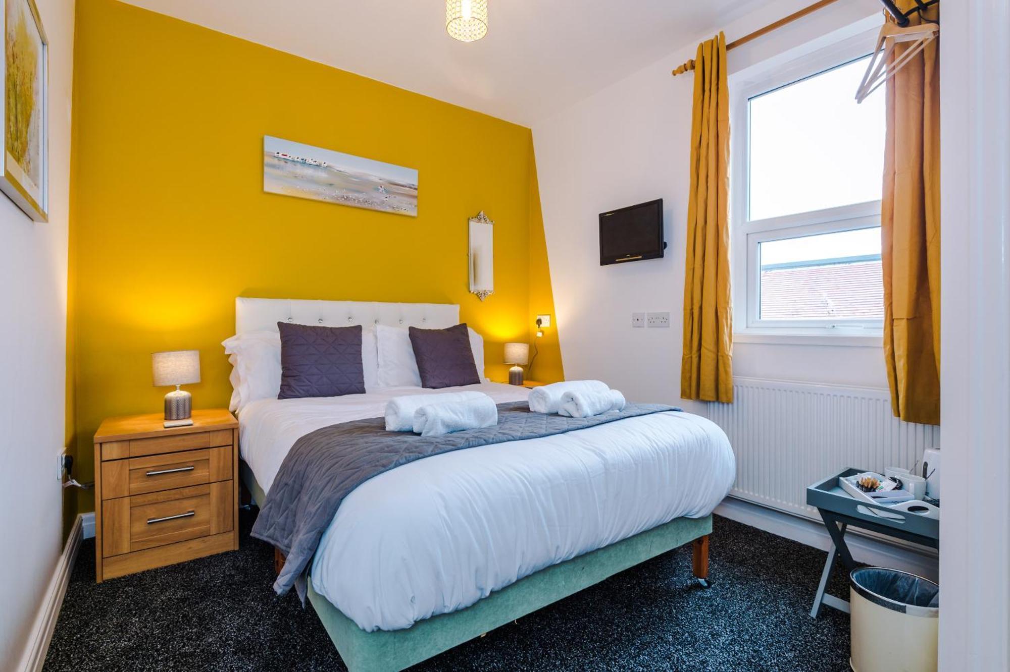 Pebbles Guest House ブラックプール エクステリア 写真